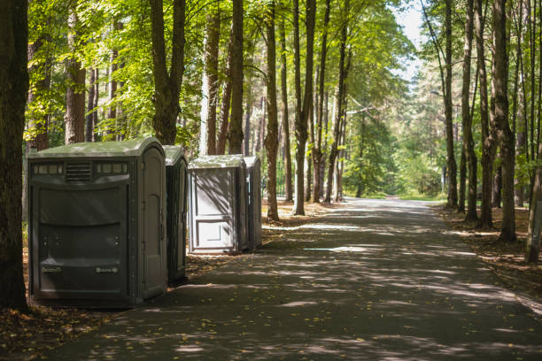 Porta potty delivery and setup in Roseville, OH