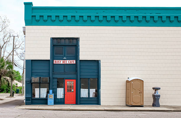 Best Porta potty rental near me  in Roseville, OH